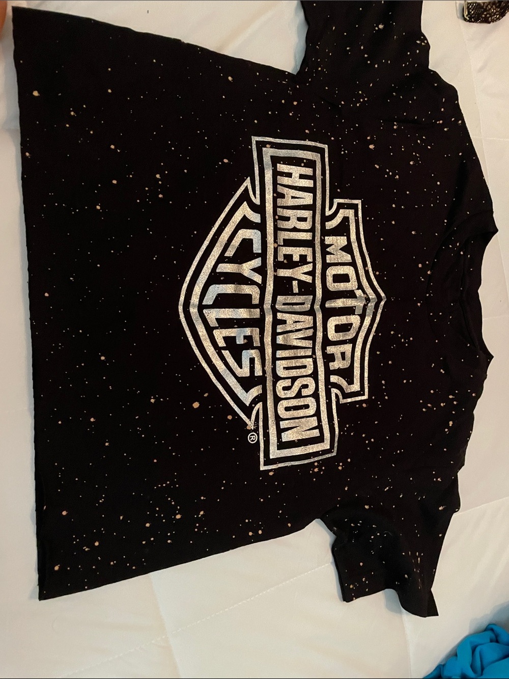 Harley-Davidson Black T-Shirt with Silver Logo and Tan Speckle *crop top